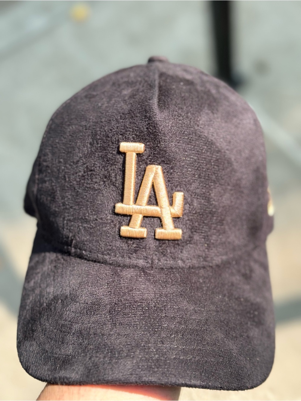 LOS ANGELES DODGERS 'SUEDE' 9FORTY
A-FRAME STRAPBACK